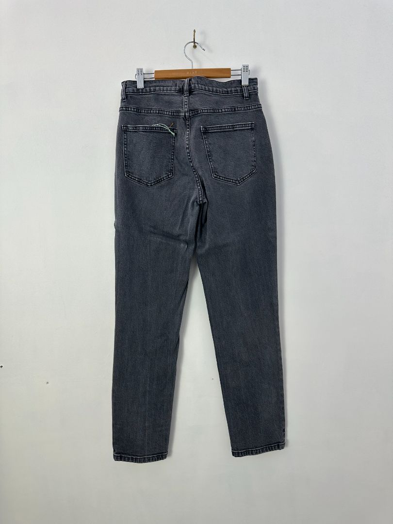 Max Jeans, 8