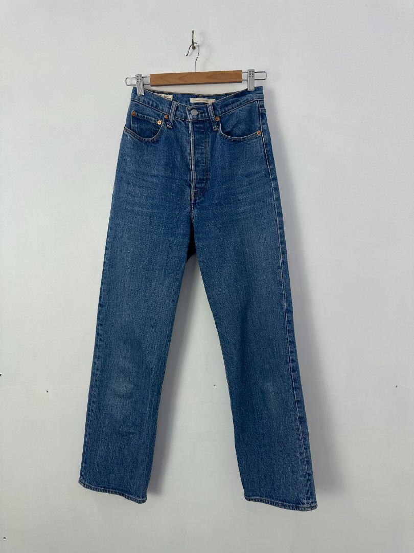 Levis Strauss & Co. Jeans, 27