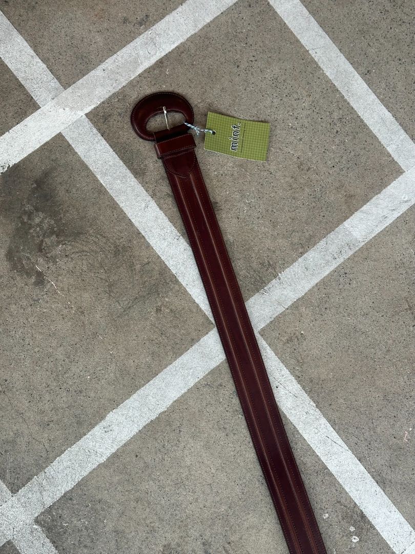 URSULA CONZEN Belt, 32