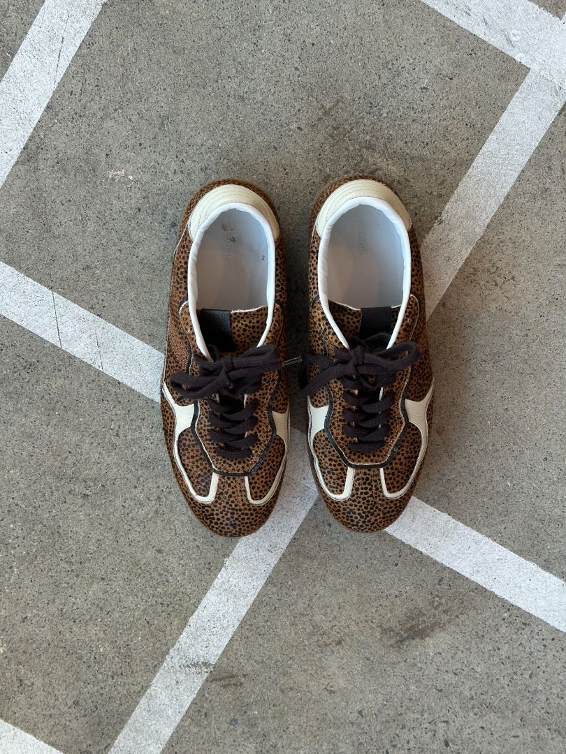 ALOHAS Sneakers, 42