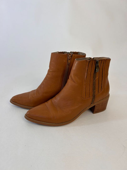 Isabella Anselmi Boots, 38