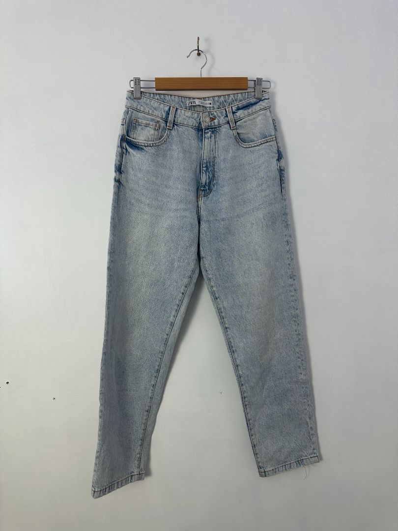 Zara Jeans, 10