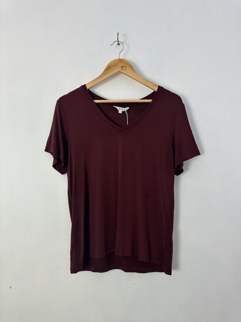 Max Tee, L