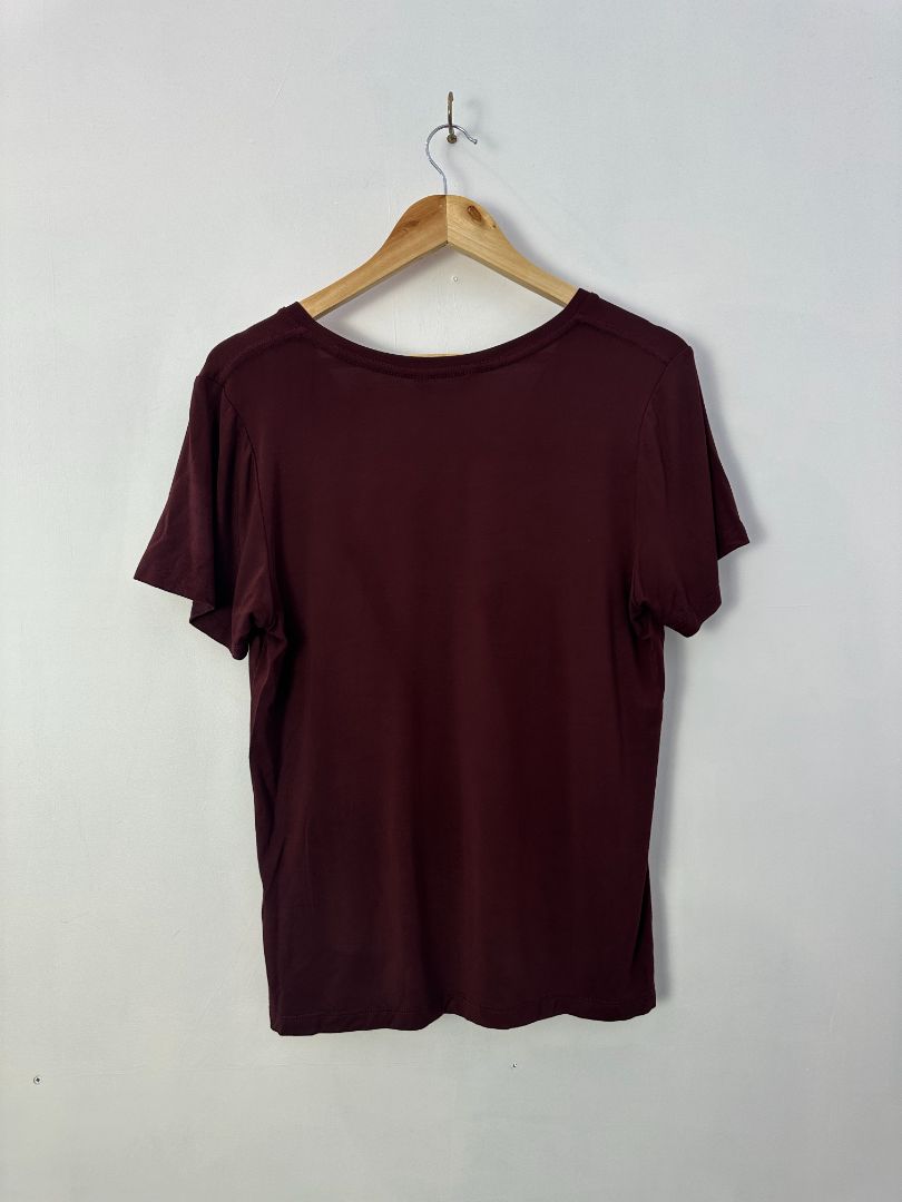 Max Tee, L