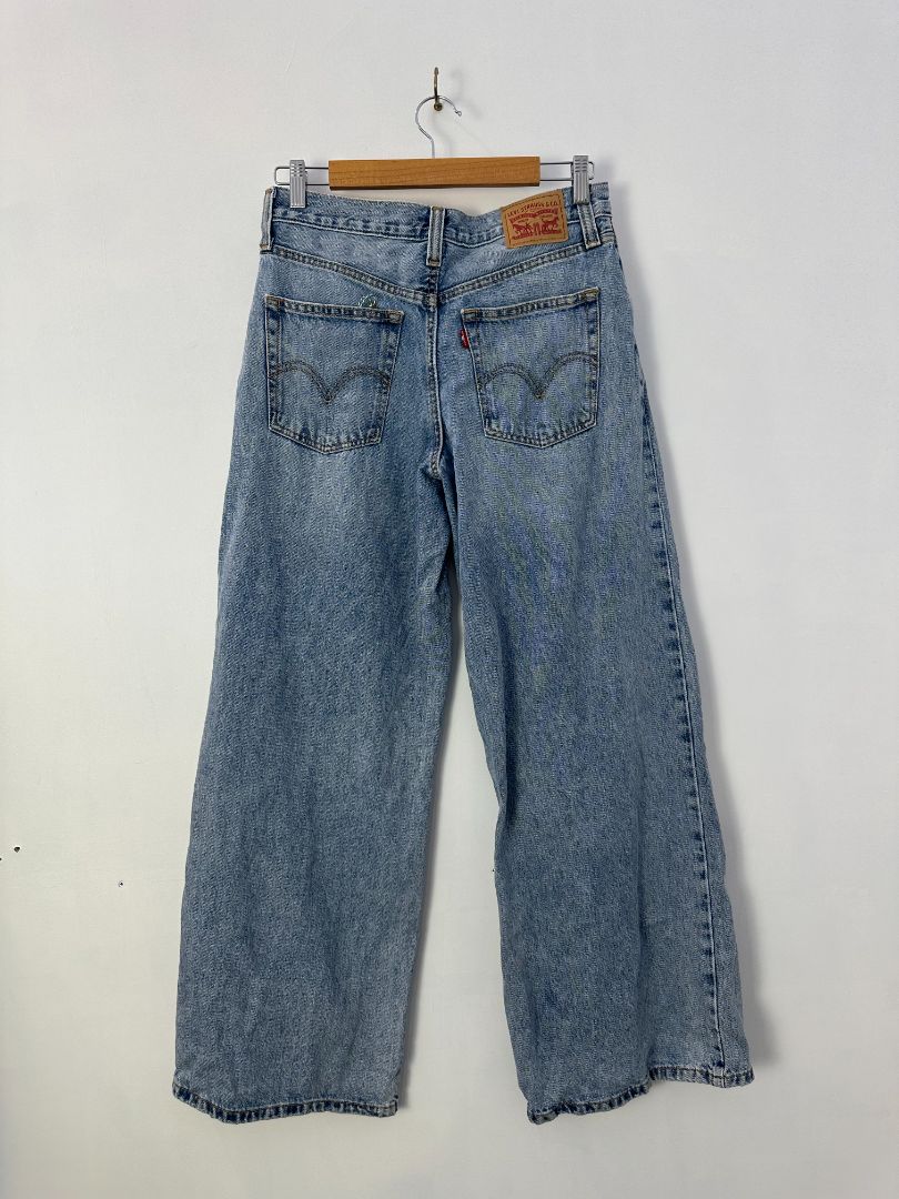 Levis Strauss & Co. Jeans, 28