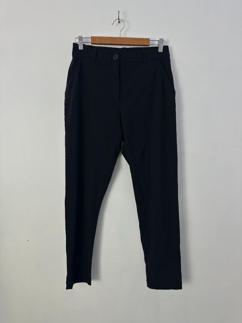 Moochi Trousers, 10