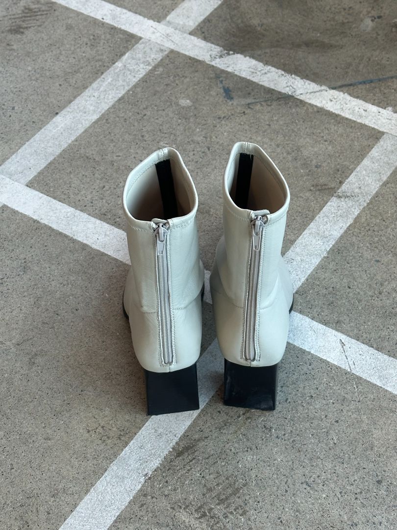 Siren Boots, 38