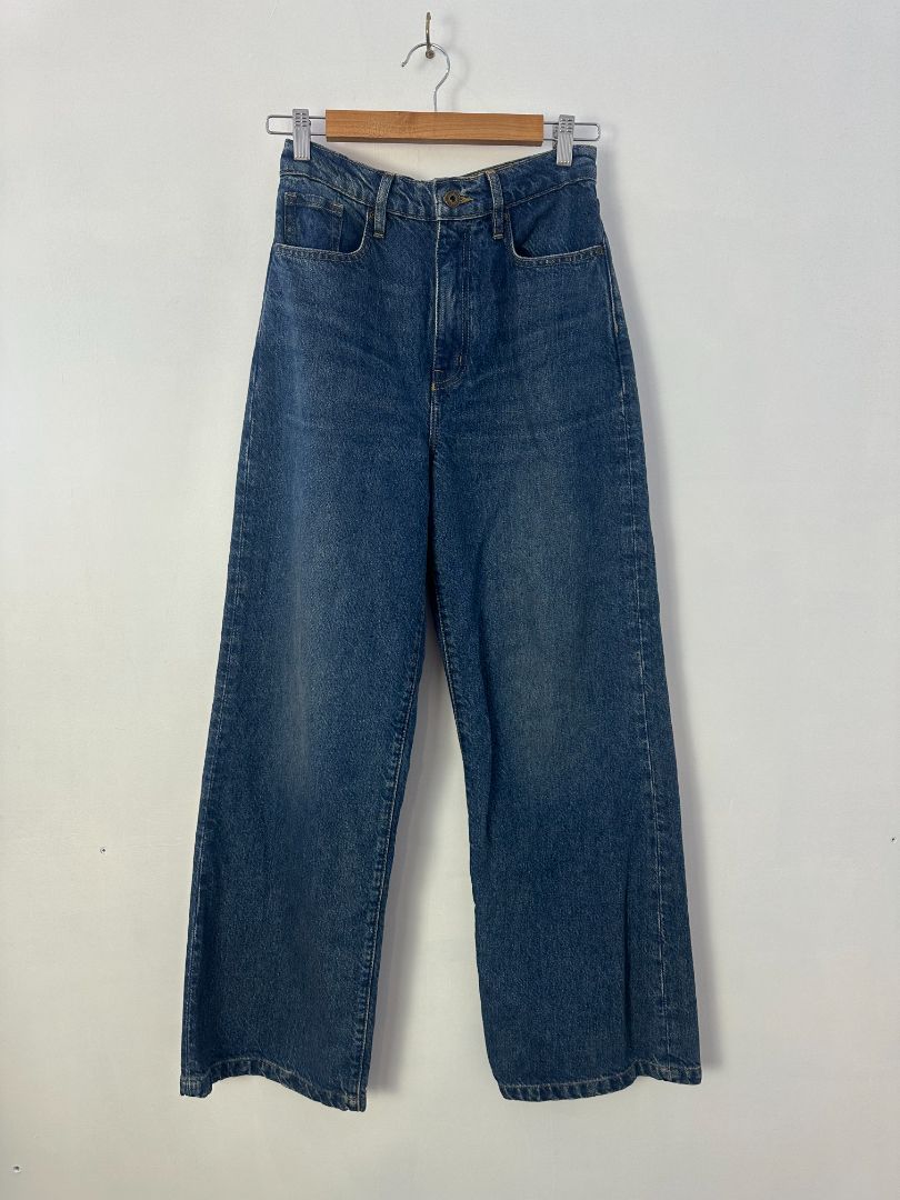 Outland Jeans, 27