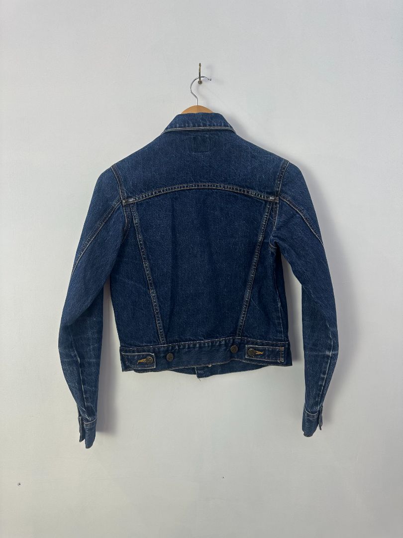 Lee Jacket, 8