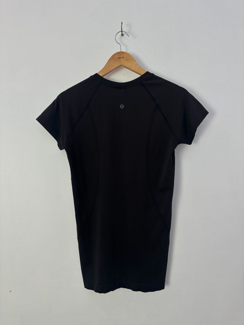 Luluemon Tee, 8