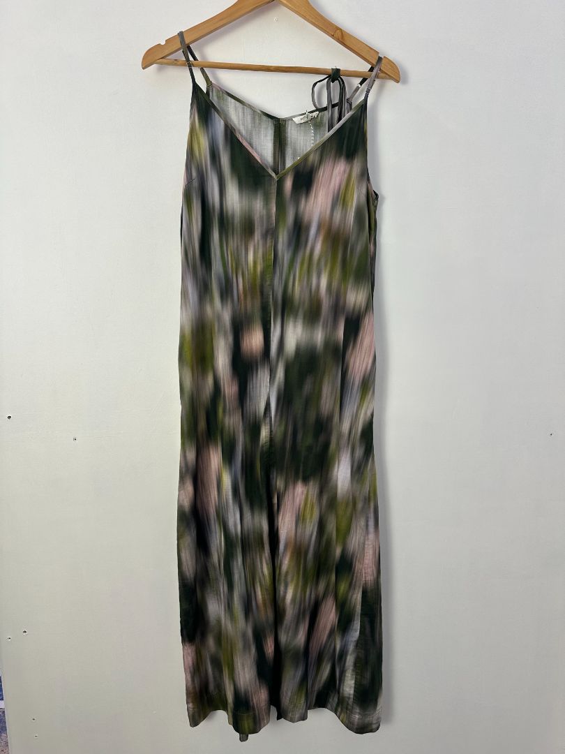 juliette hogan Midi Dress, 12