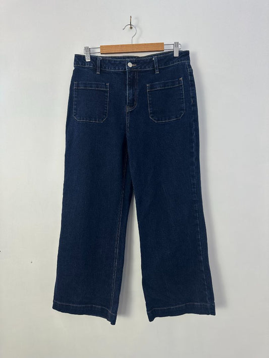 among the brave Jeans, 14