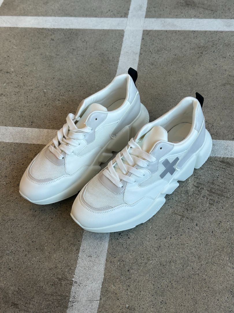 Stella + Gemma Sneakers, 39