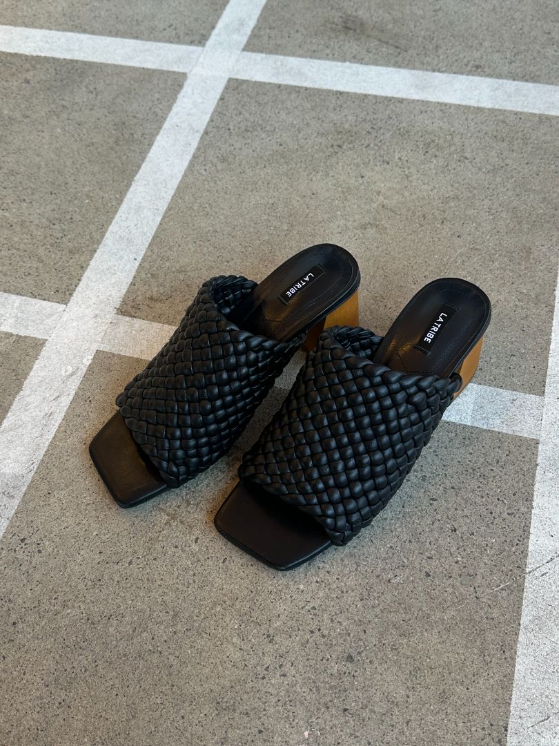 LA TRIBE Heels, 37