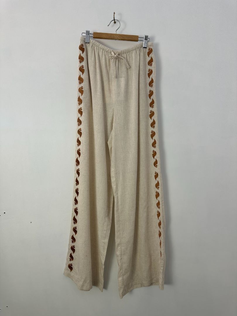Lost in Lunar Trousers, S