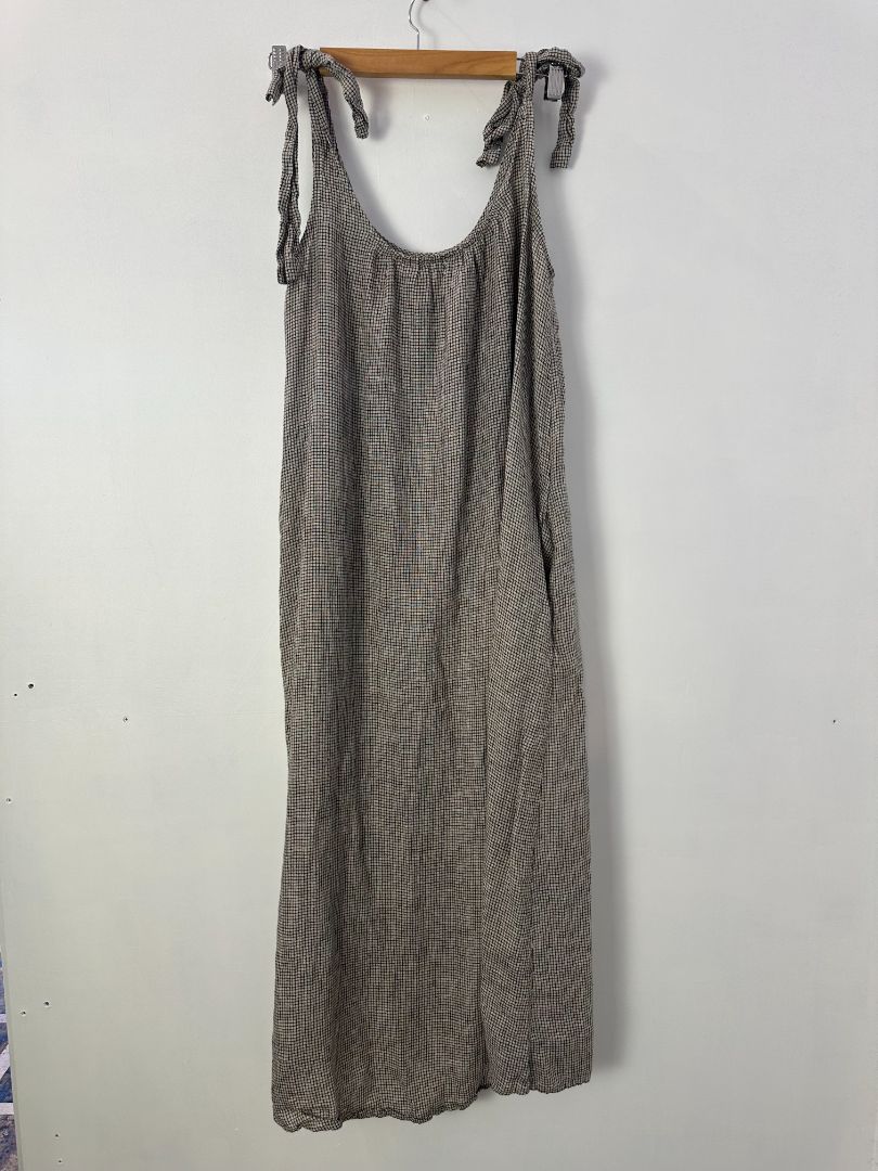 SOPHIE Midi Dress, S / M