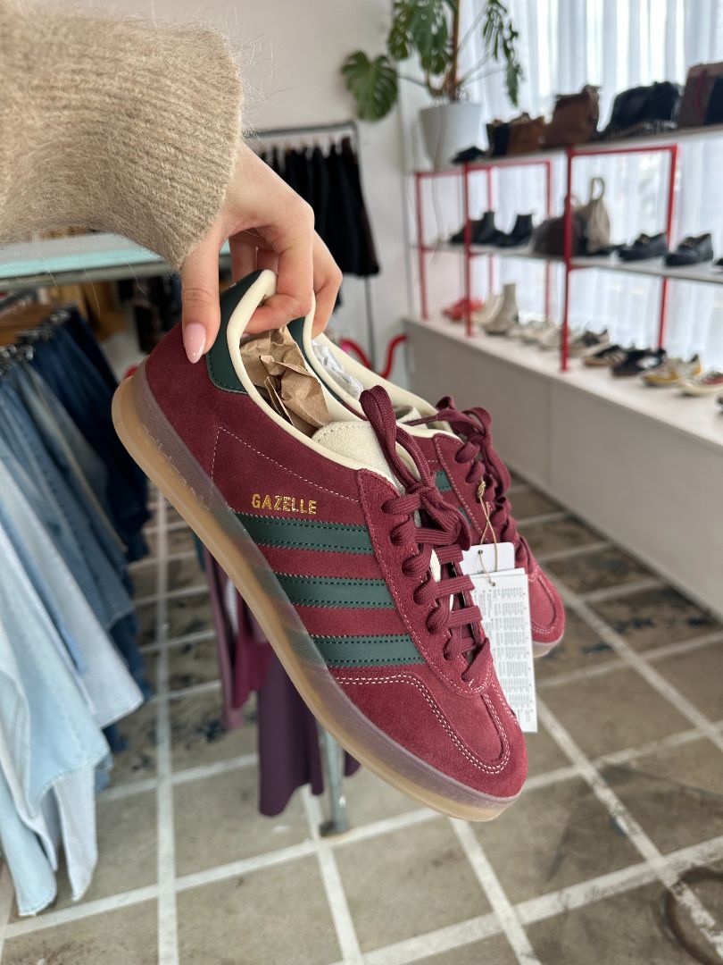 adidas Sneakers, 43.5