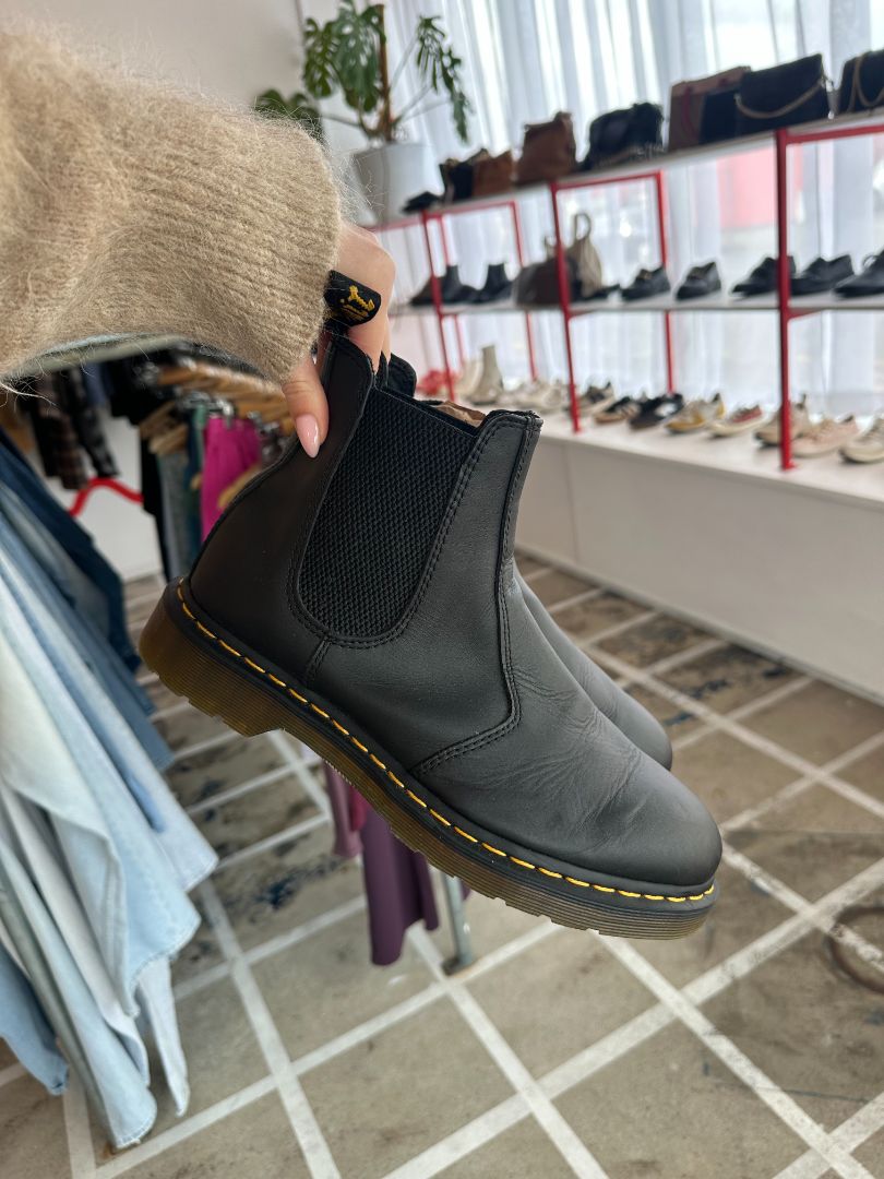 Dr. Martens Boots, 42