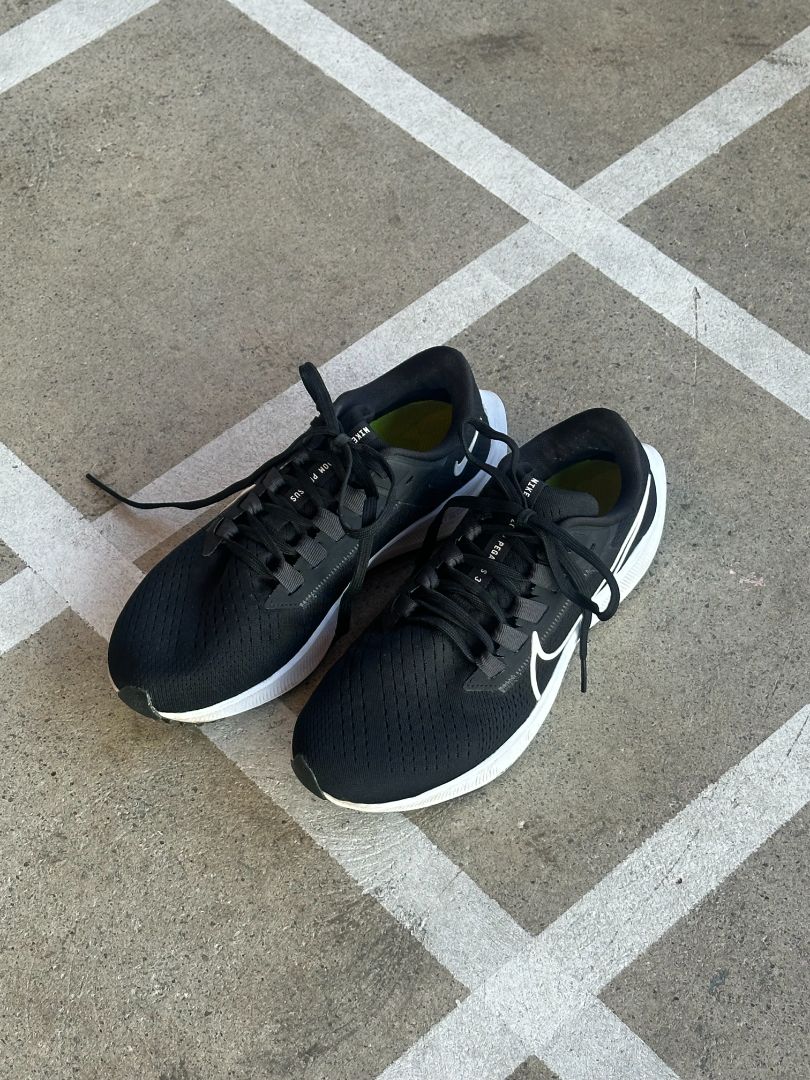 NIKE Sneakers, 38.5