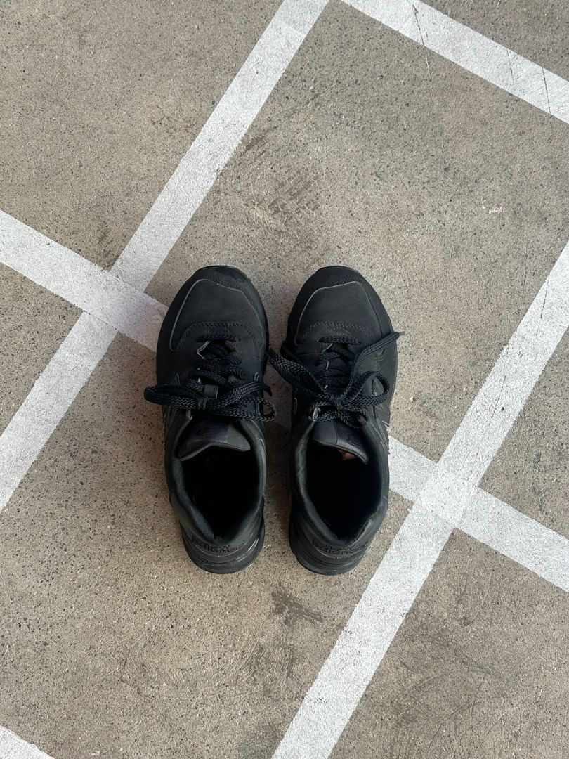 New Balance Sneakers, 39