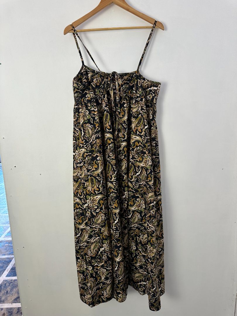 juliette hogan Midi Dress, 14