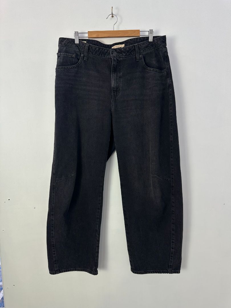 Levis Strauss & Co. Jeans, 34