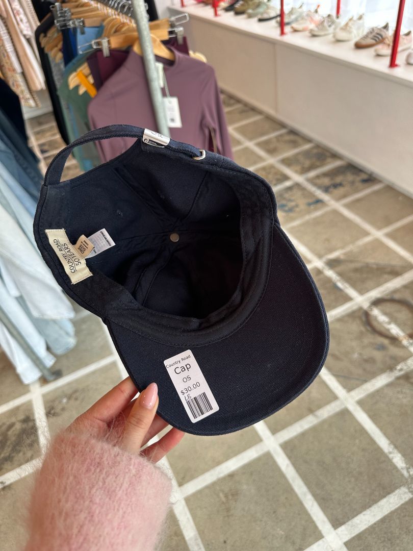 Country Road Cap, OS