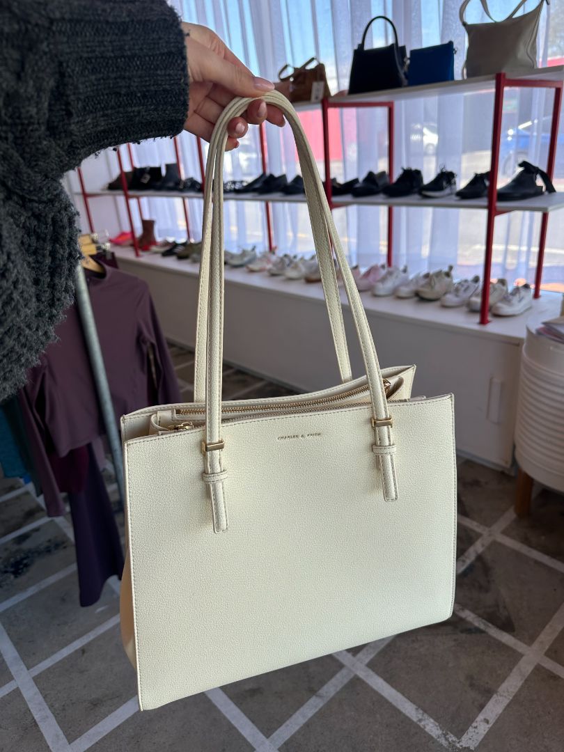 CHARLES & KEITH Bag