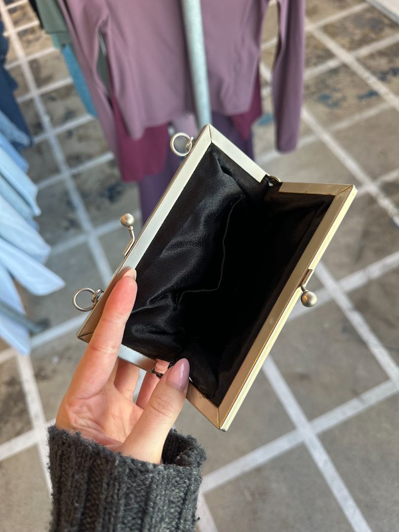No Brand Bag