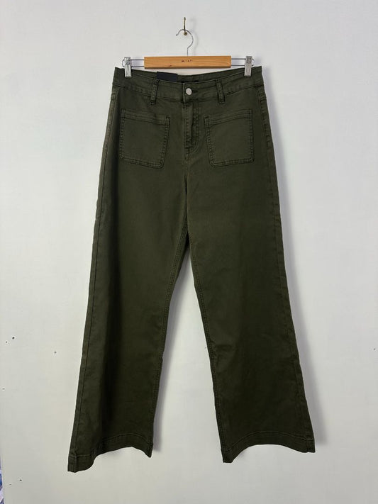 among the brave Jeans, 12