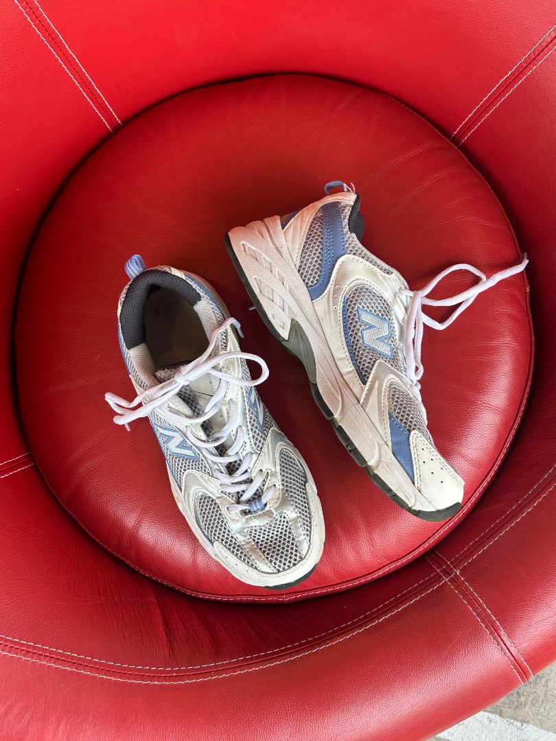 New Balance Sneakers, 40