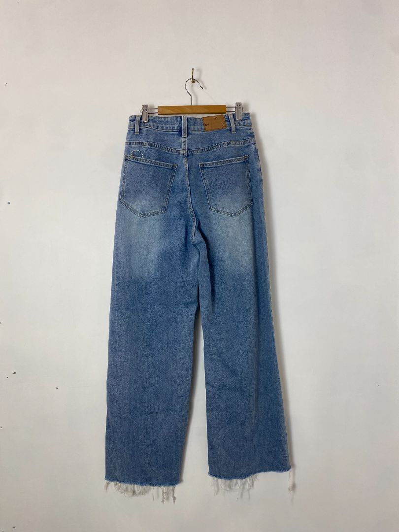 Max Jeans, 10
