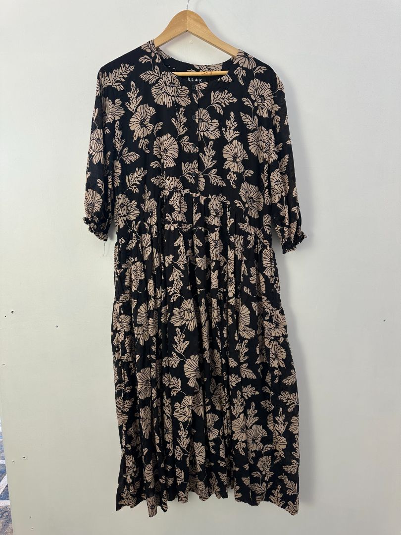 BLAK Midi Dress, 10