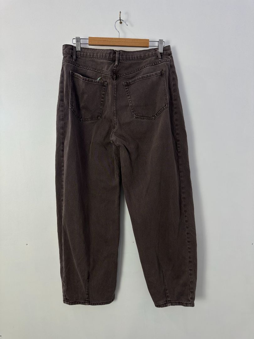 among the brave Jeans, 12