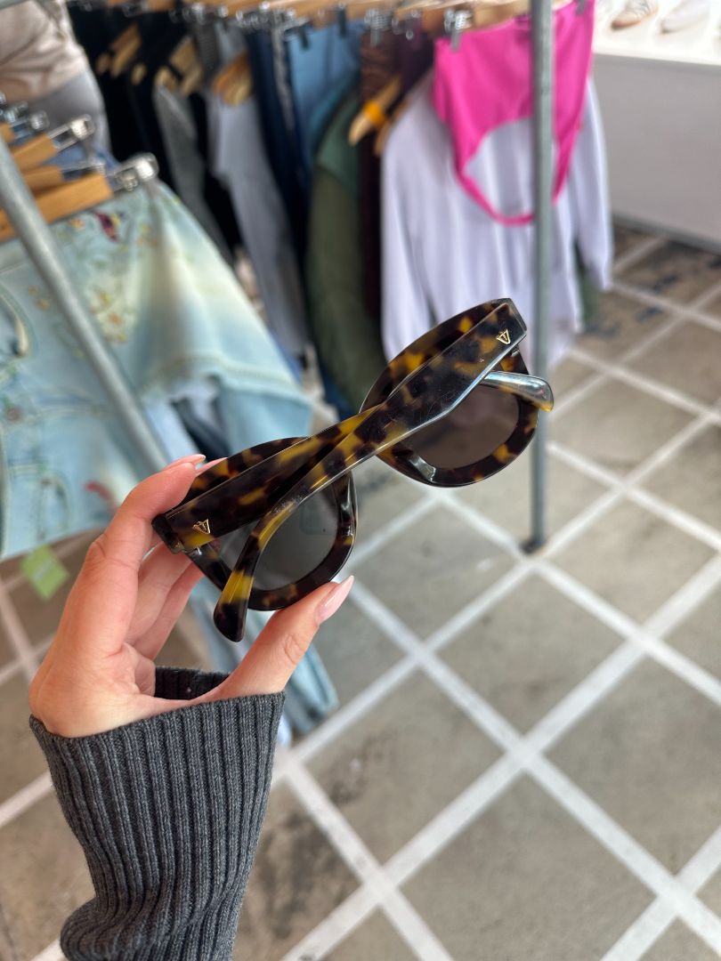 VALLEY Sunglasses