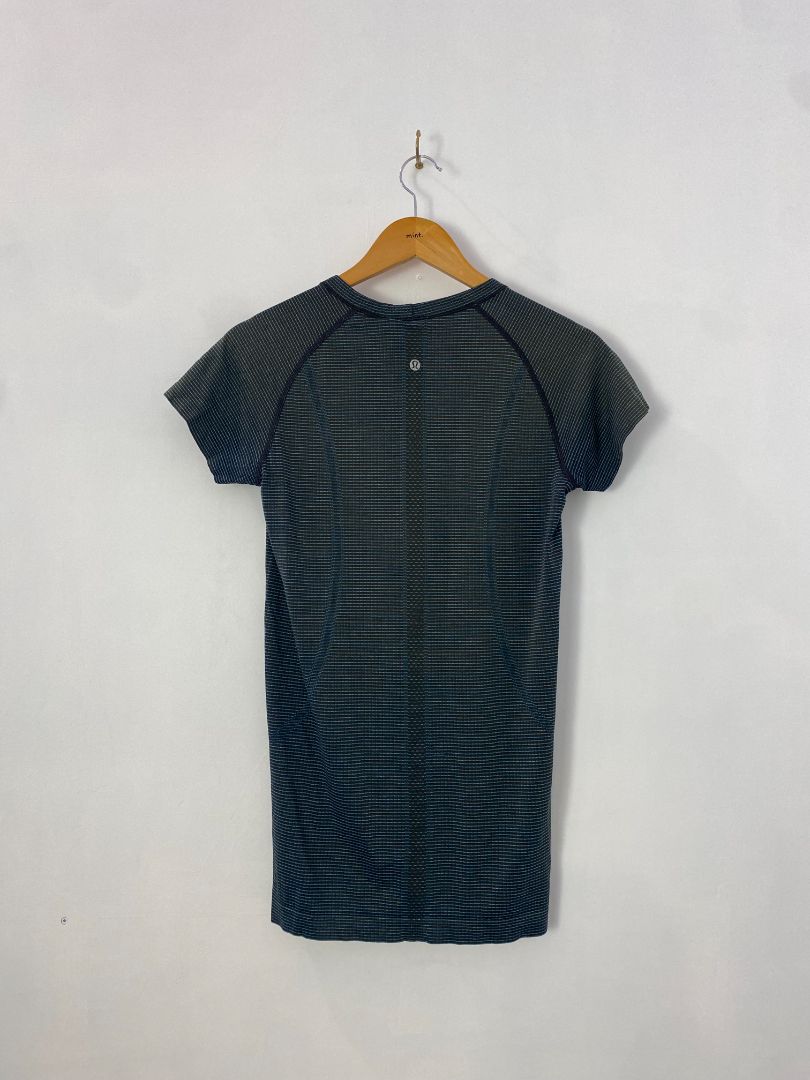 Luluemon Top, 8
