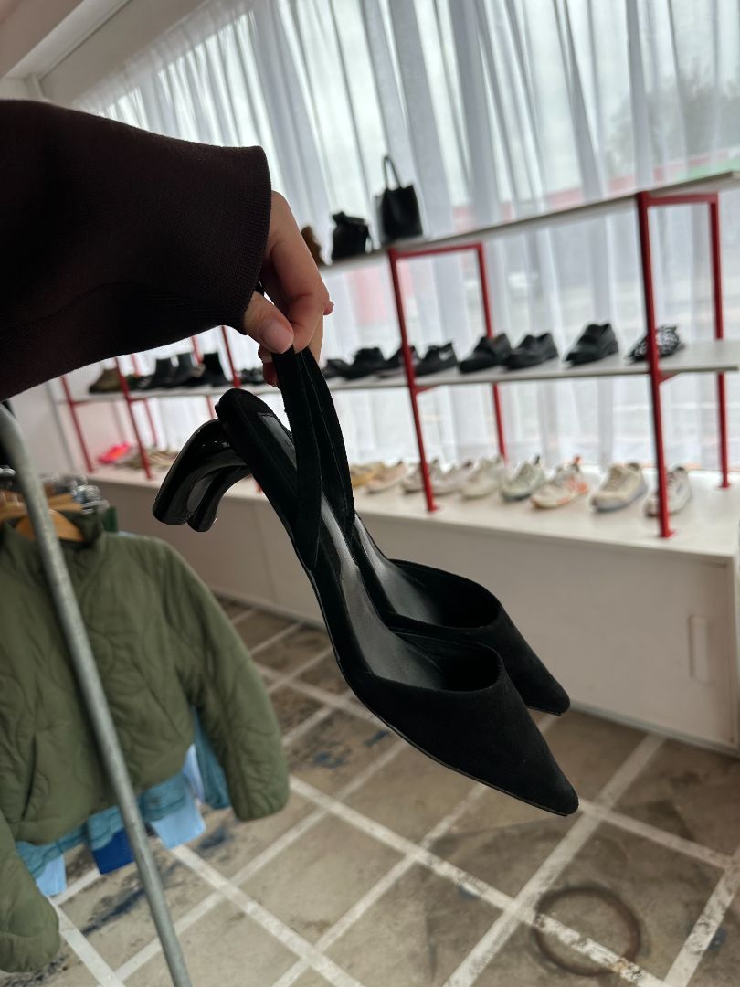 JAGGAR Heels, 37