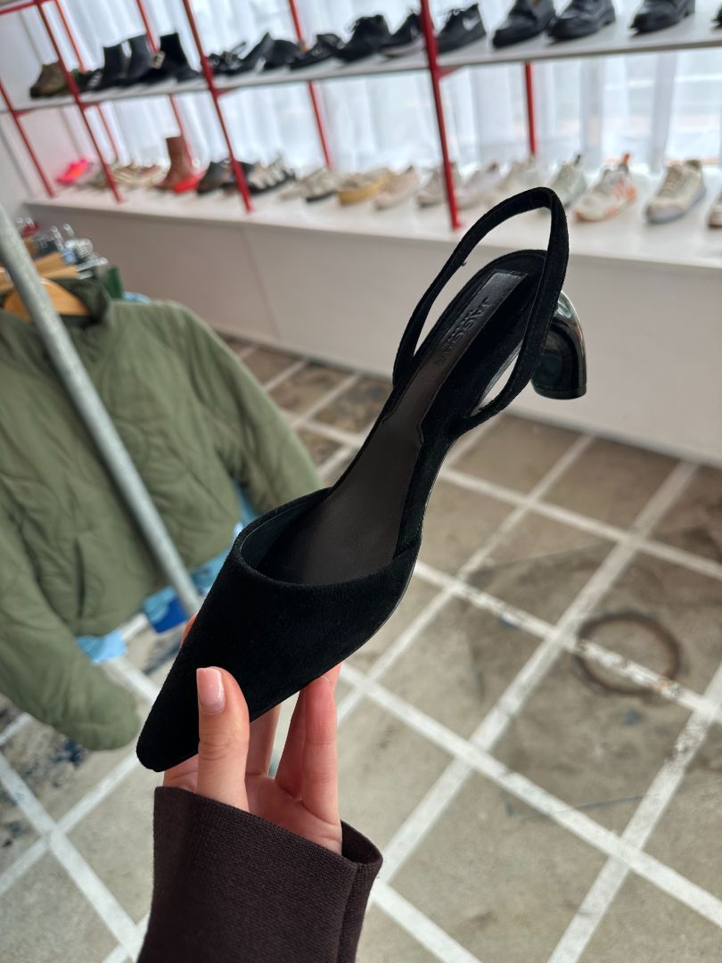 JAGGAR Heels, 37