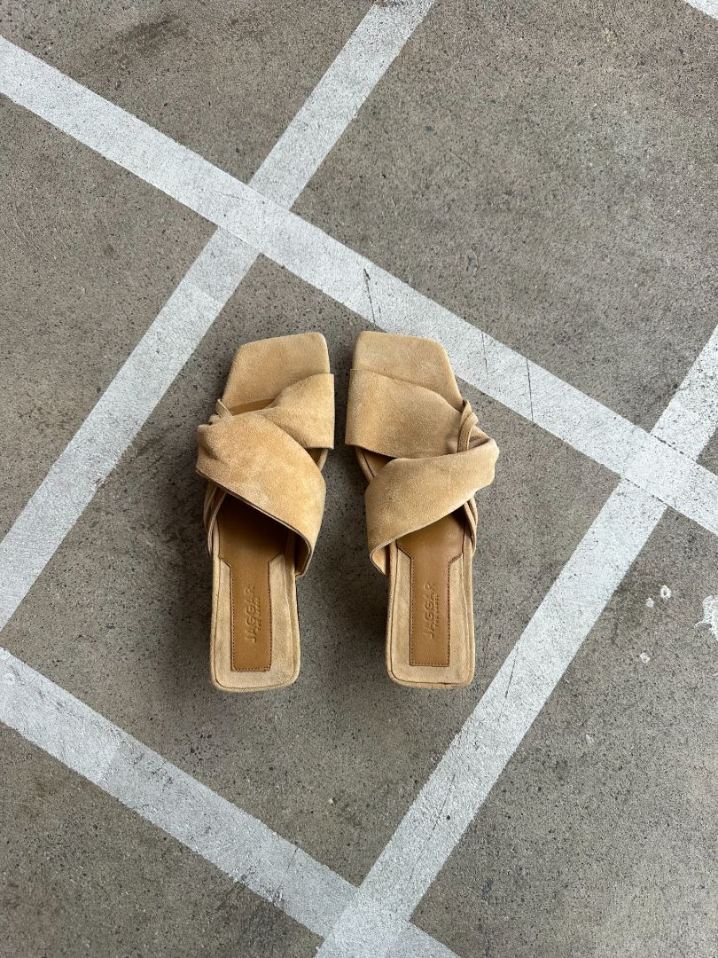 JAGGAR Heels, 38