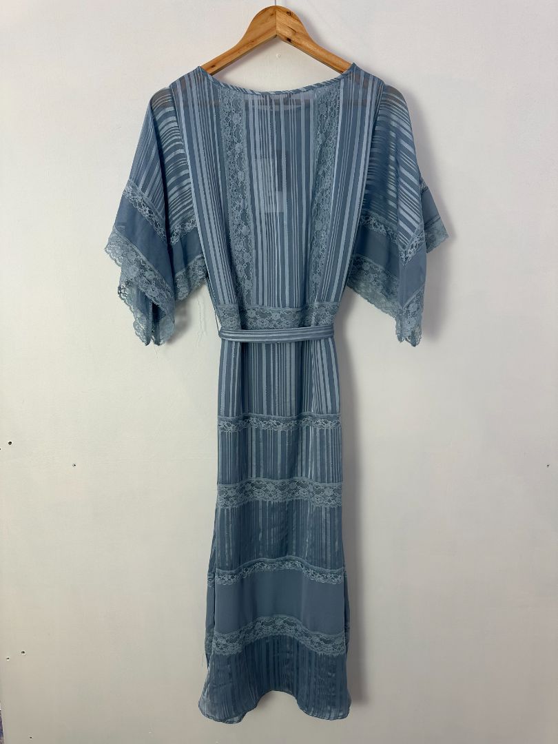 G.D.S Midi Dress, M