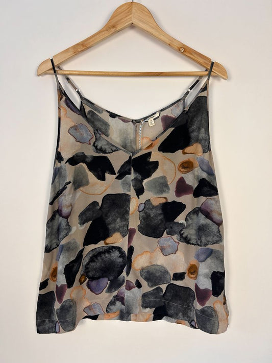 juliette hogan Singlet, 12