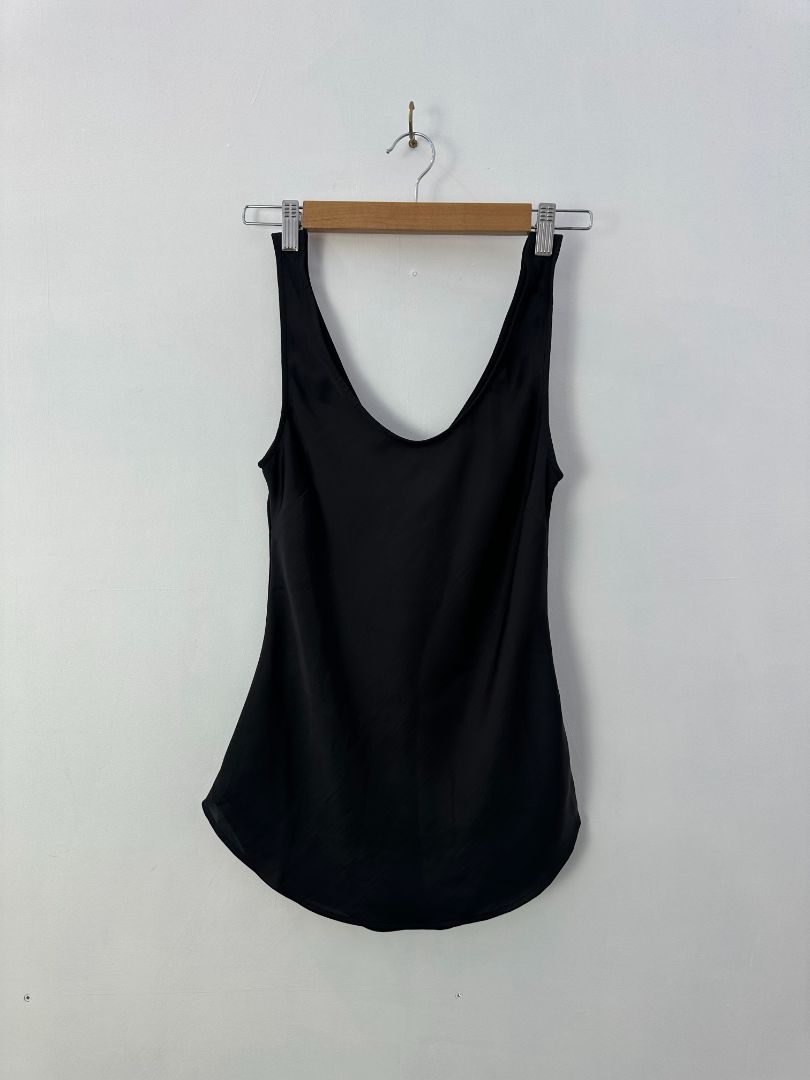 Superette Singlet, 6