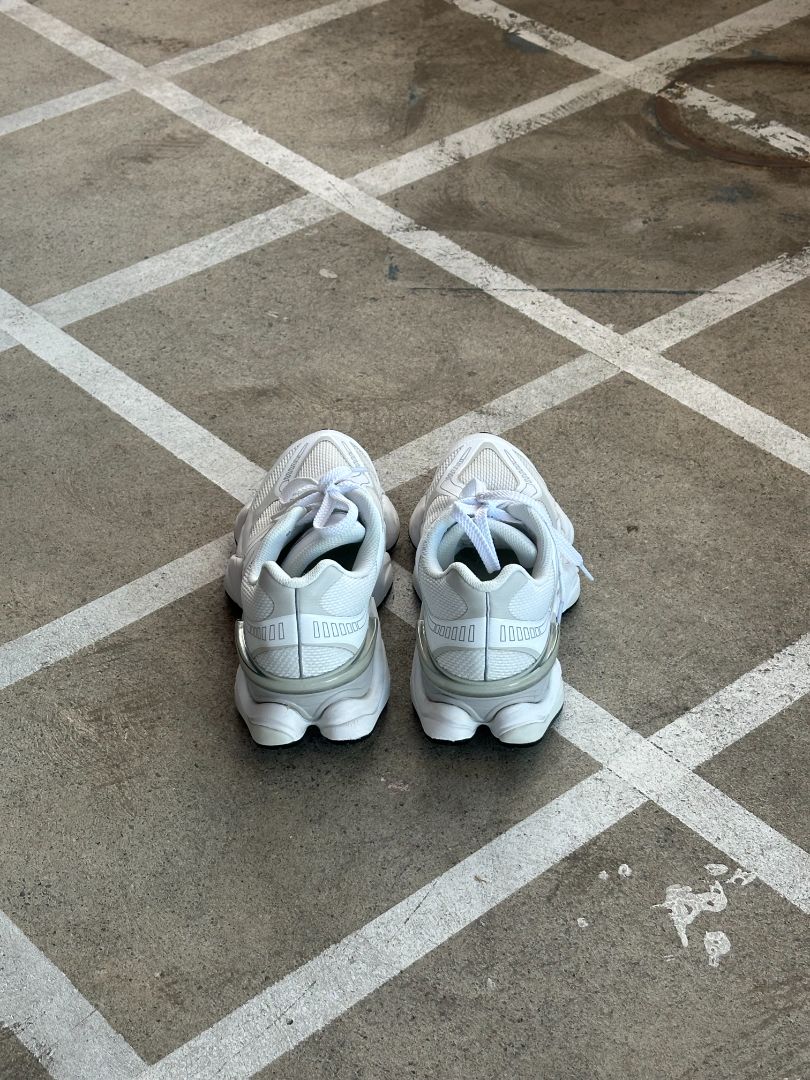 New Balance Sneakers, 41.5