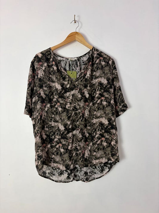 juliette hogan Blouse, 14