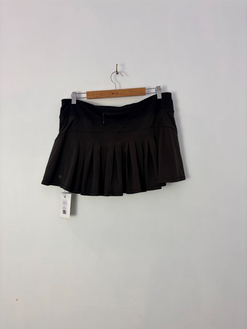 Luluemon Mini Skirt, 12