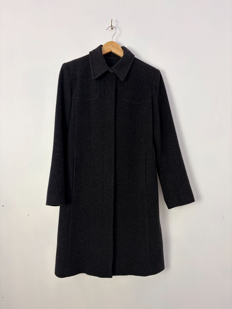 Max Coat, 10
