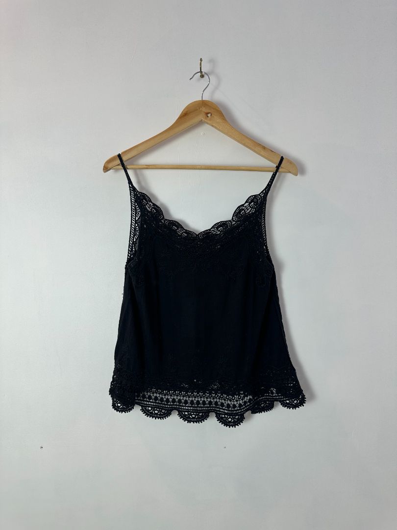 No Brand Singlet, S