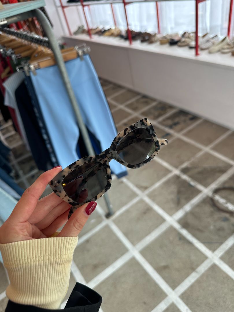 STATUS ANXIETY Sunglasses