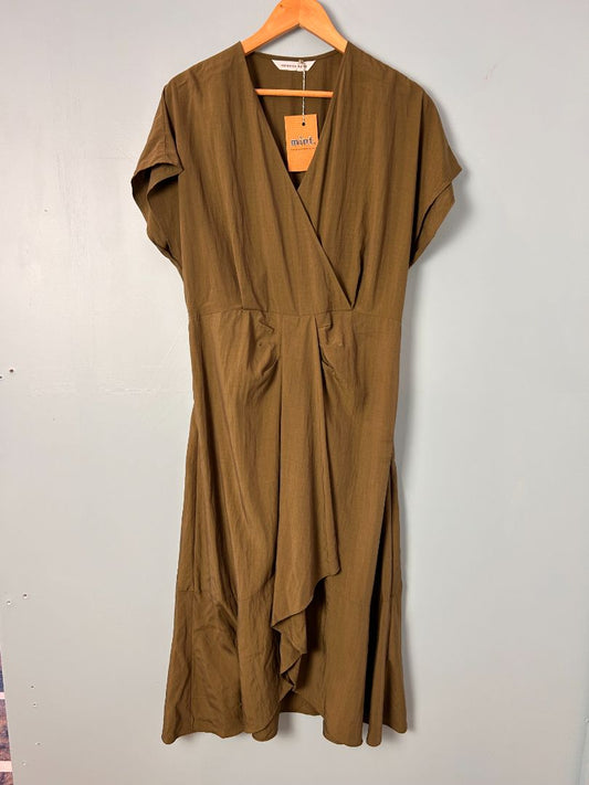 Veronika Maine Midi Dress