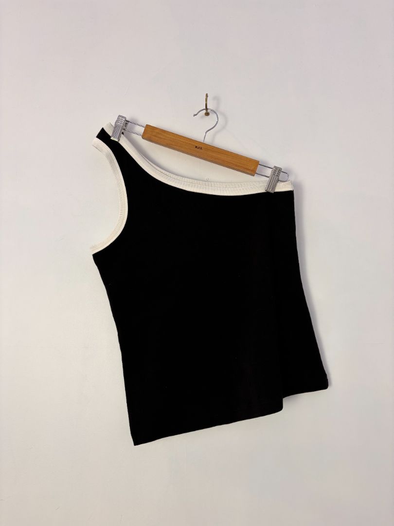 Commoners Tank, 14